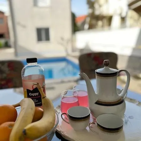 Vila Pool House Mostar