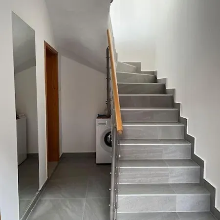 Vila Pool House Mostar