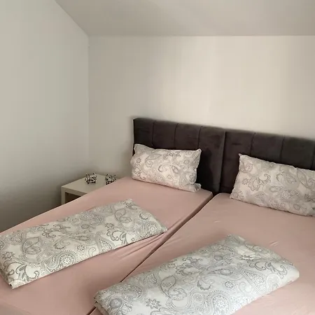 Vila Pool House Mostar